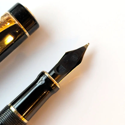 Parker Duofold Lucky 8 fountain pen - Fontoplumo