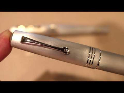Leonardo Momento Zero Alumina fountain pen